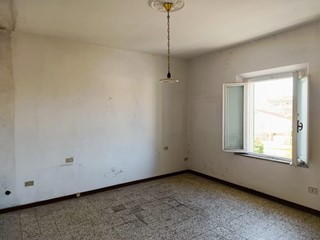 Trilocale in Vendita a Ponsacco, 50'000€, 45 m²