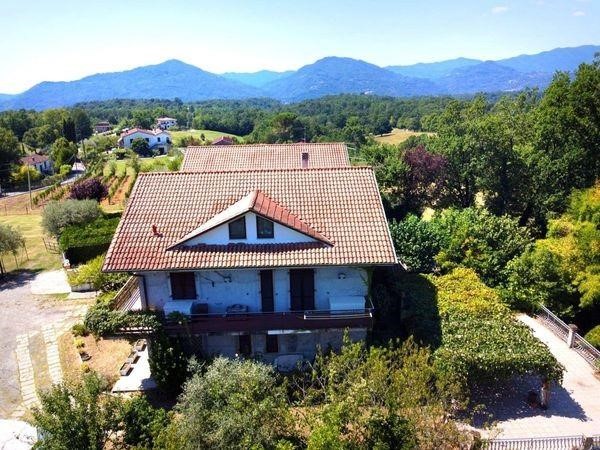Villetta a schiera in Vendita a Licciana Nardi, 445'000€, 304 m²