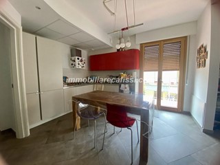 Quadrilocale in Vendita a Poggio a Caiano, 248'000€, 78 m², arredato, con Box