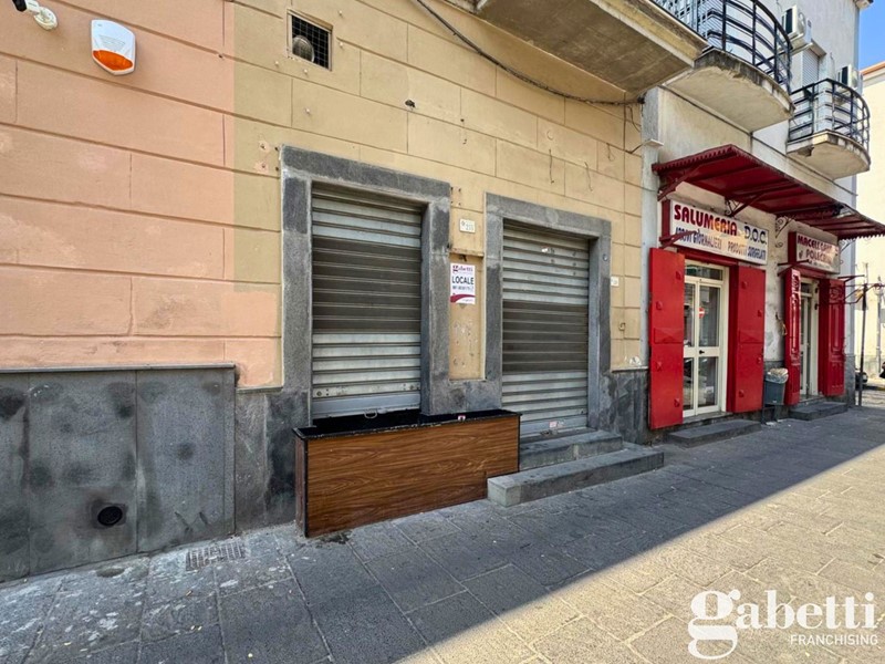 Negozio in Vendita a Pomigliano d'Arco, 95'000€, 35 m²