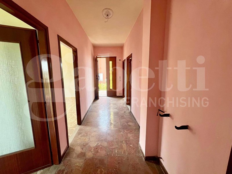 Casa Indipendente in Vendita a Roddi, 240'000€, 130 m²
