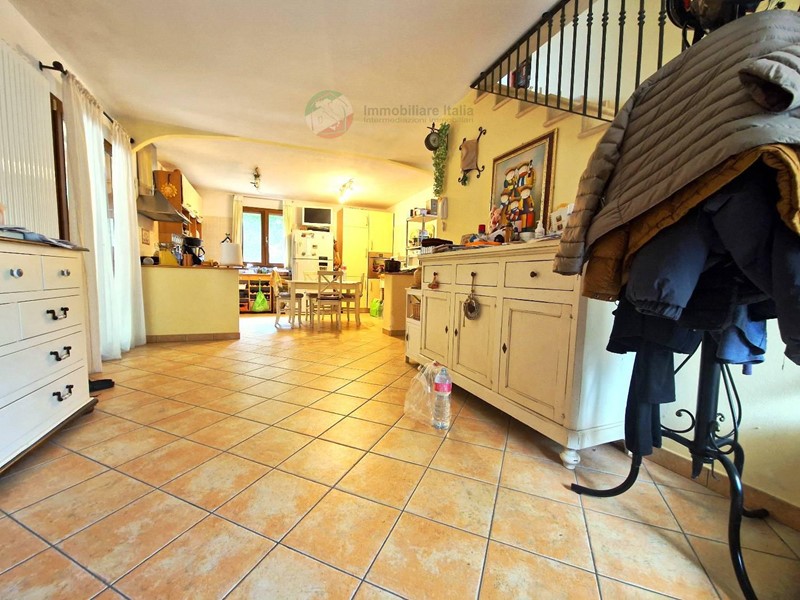 Casa Semi Indipendente in Vendita a San Giovanni in Marignano, 465'000€, 315 m²