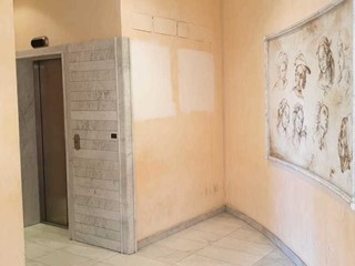 Quadrilocale in Affitto a Pescara, zona zona Porta Nuova, 2'100€, 65 m², arredato