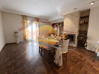 Appartamento in Vendita a Siracusa, zona Villaggio Miano, 138'000&euro;, 154 m²