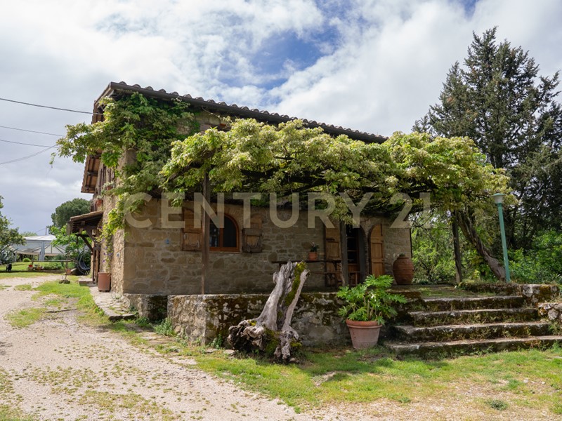 Casa Indipendente in Vendita a Bettona, 648'500€, 271 m², arredato