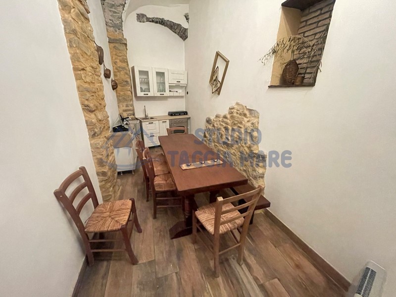 Capannone in Vendita a Taggia, 12'000€, 12 m²