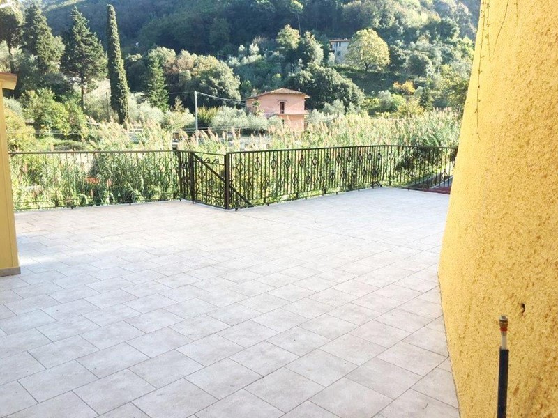 Trilocale in Vendita a Lerici, 160'000€, 75 m²