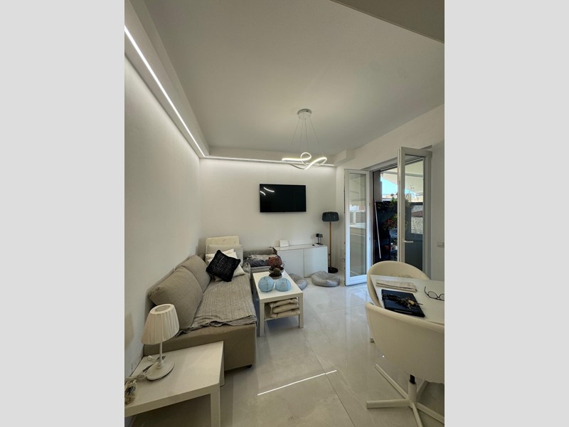 Trilocale in Vendita a Viareggio, 490'000€, 65 m², arredato