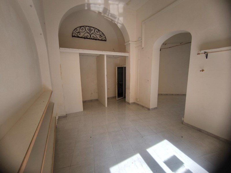 Immobile commerciale in Affitto a Livorno, 600€, 50 m²