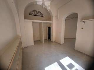 Immobile commerciale in Affitto a Livorno, 600€, 50 m²