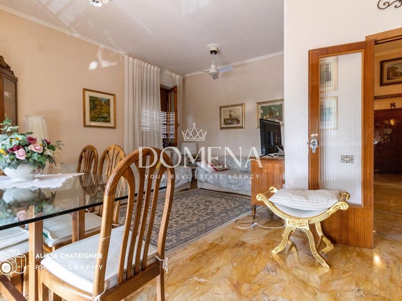 Quadrilocale in Vendita a Siena, 300'000&euro;, 100 m², arredato, con Box