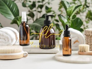 Attività commerciale in Affitto a Cecina, 1'250€, 70 m²