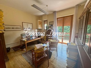 Quadrilocale in Vendita a Siena, zona Montarioso, 295'000&euro;, 100 m²