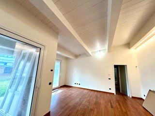 Casa Indipendente in Affitto a Ponsacco, 1'500€, 140 m²