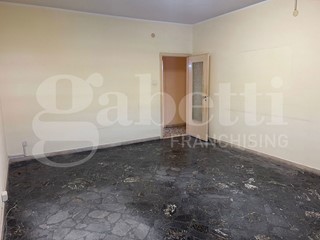 Ufficio in Affitto a Siracusa, 780€, 135 m²