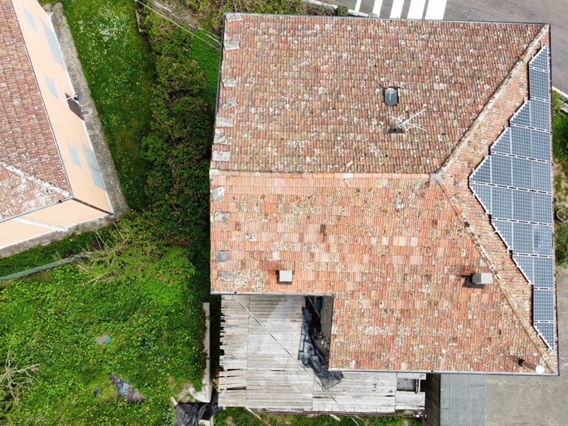 Appartamento in Vendita a Alto Reno Terme, 165'000€, 290 m²