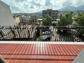 Quadrilocale in Vendita a Barcellona Pozzo di Gotto, 108'000€, 154 m²