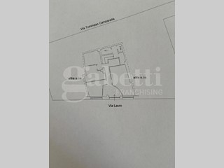Negozio in Vendita a Scalea, 78'000€, 112 m²