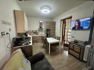 Villa in Vendita a Colli Verdi, 180'000€, 200 m²