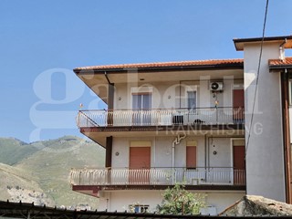 Appartamento in Vendita a Palermo, 149'000€, 160 m²