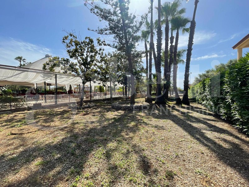 Immobile commerciale in Vendita a Siracusa, 900'000&euro;, 1039 m²