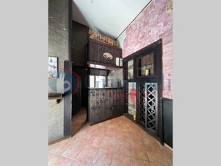 Negozio in Affitto a Pozzuoli, 400€, 20 m²