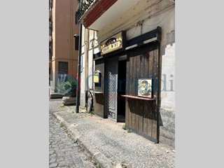 Negozio in Vendita a Pozzuoli, 42'000€, 20 m²