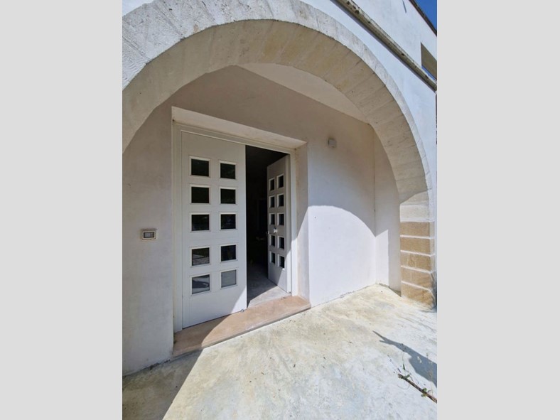 Bilocale in Affitto a Brindisi, 750€, 75 m², arredato