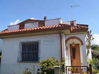 Villa in Vendita a Forte dei Marmi, 1'250'000€, 200 m²