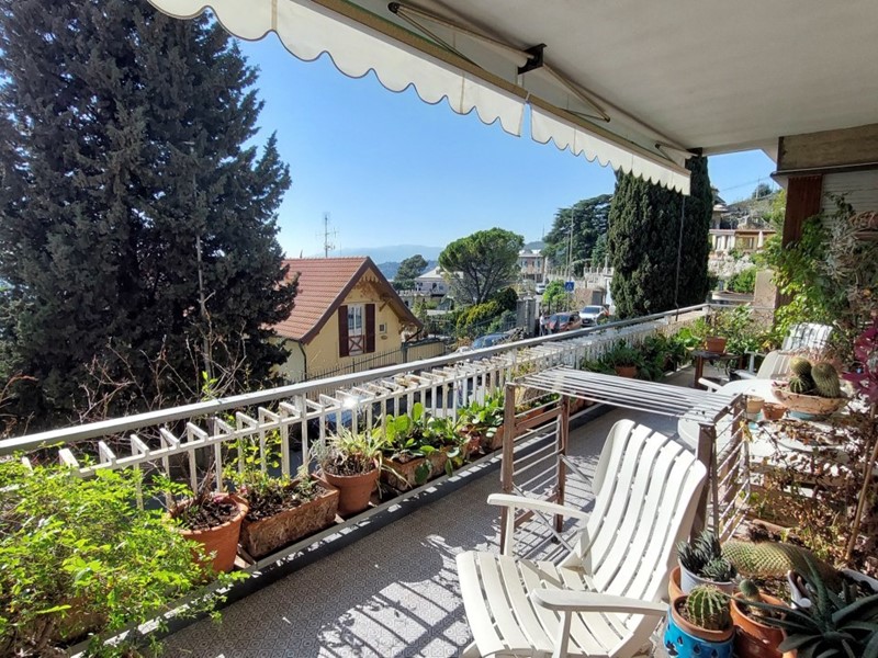 Trilocale in Vendita a Genova, zona Castelletto, 349'000&euro;, 106 m², con Box