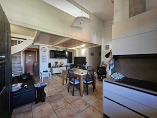 Trilocale in Vendita a Gatteo, 220'000€, 100 m², con Box