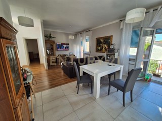 Trilocale in Vendita a Sorgà, 120'000€, 123 m², con Box