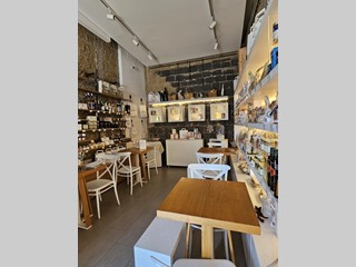 Capannone in Affitto a Salerno, 590€, 46 m²