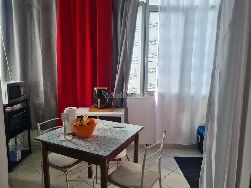 Monolocale in Affitto a Montesilvano, zona Via Arno, 380€, 40 m², arredato