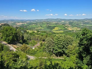 Appartamento in Vendita a Todi, 405'000€, 235 m², arredato