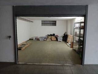 Immobile commerciale in Vendita a Monopoli, zona PERIFERIA NORD, 45'000€, 38 m²