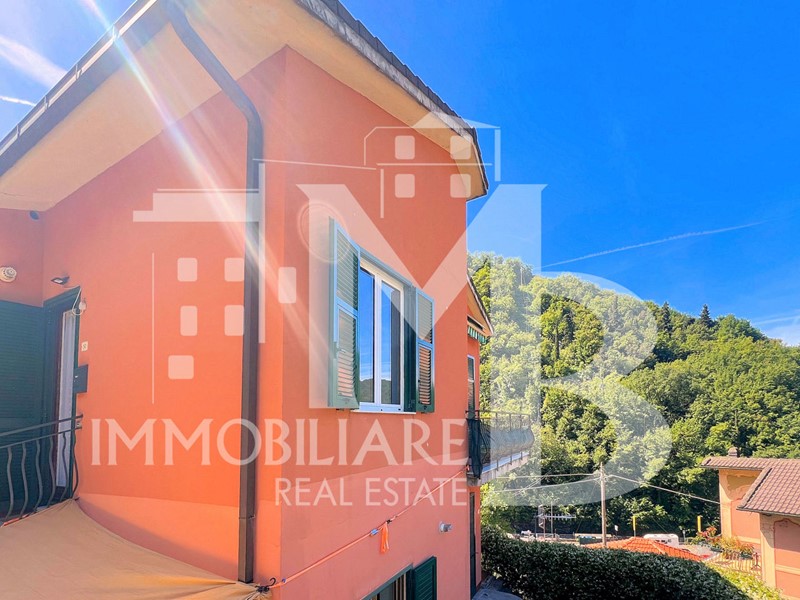 Appartamento in Vendita a Avegno, 165'000€, 80 m²