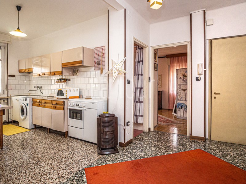 Trilocale in Vendita a Aosta, 150'000&euro;, 72 m²