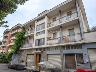 Trilocale in Vendita a Aosta, 150'000&euro;, 72 m²