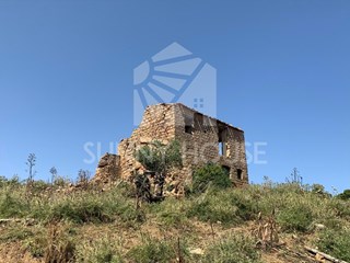 Terreno agricolo in Vendita a Pollina, zona  CONTRADA PASQUALE PIANTA n. SN, 160'000€, 518 m²