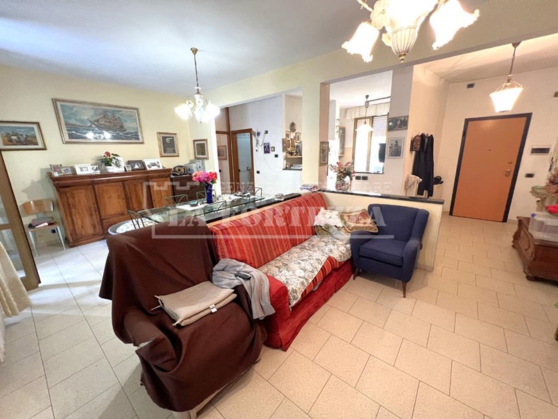 Appartamento in Vendita a Pisa, 198'000€, 130 m²