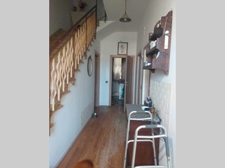 Casa Indipendente in Vendita a Poggio a Caiano, 350'000&euro;, 190 m², con Box