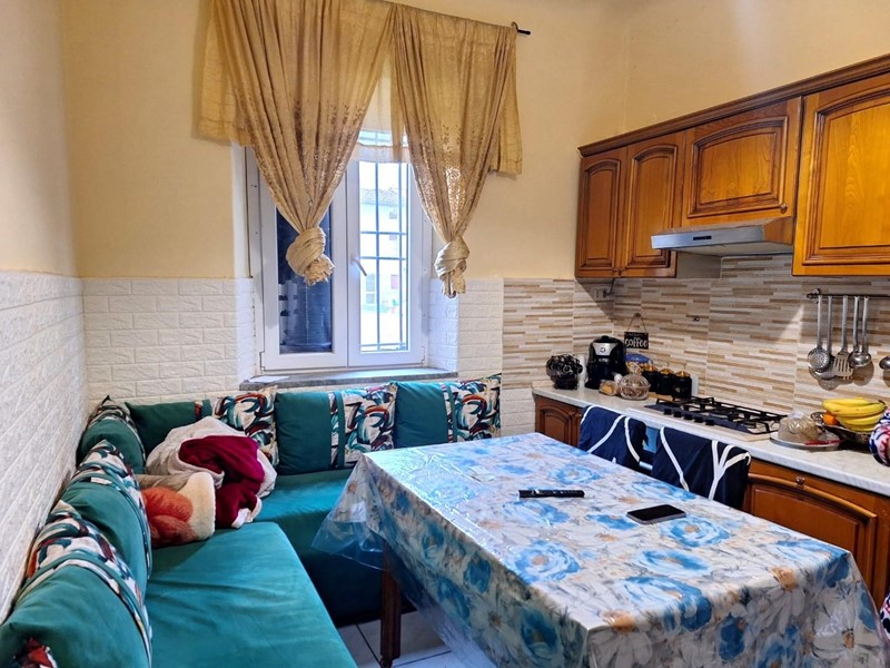 Casa Indipendente in Vendita a Capannori, 195'000€, 140 m²