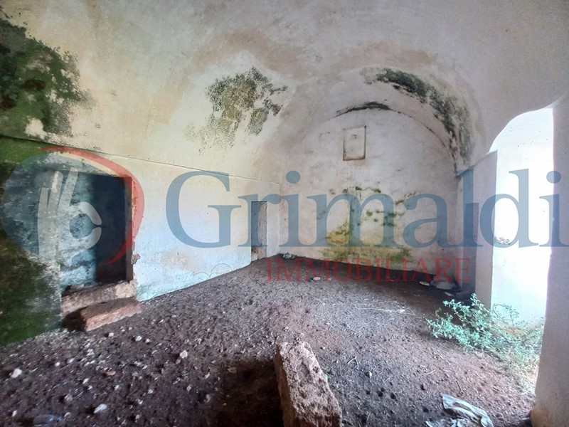 Terreno agricolo in Vendita a Ugento, 85'000€, 61600 m²