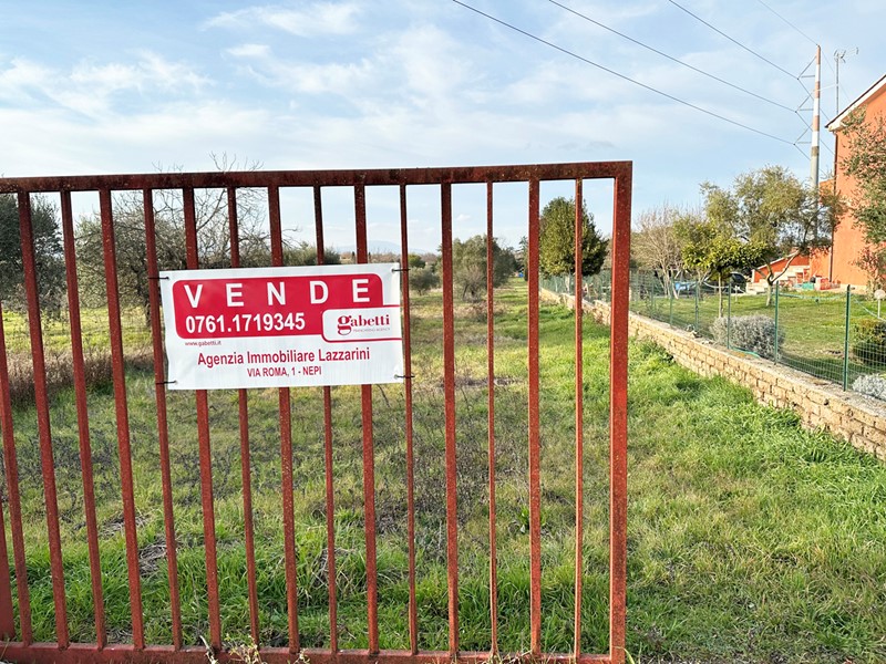 Terreno agricolo in Vendita a Castel Sant'Elia, 13'000€, 2400 m²