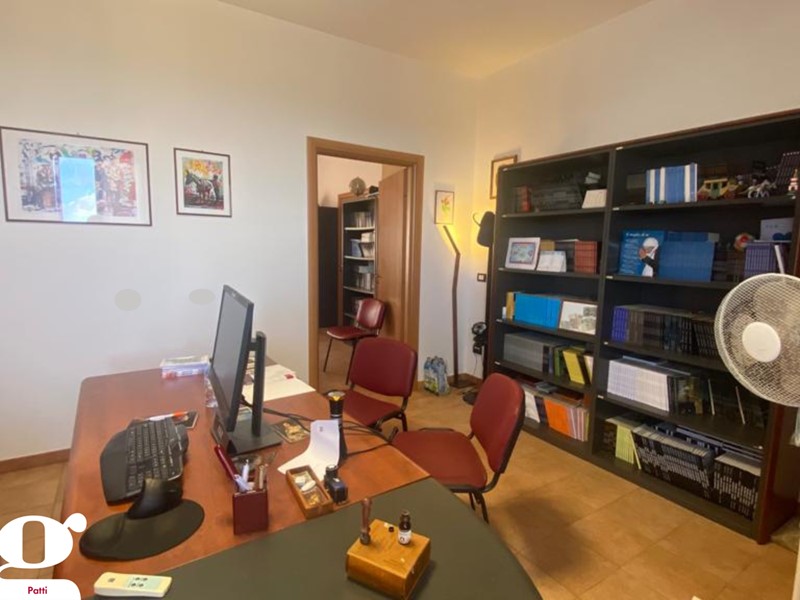 Appartamento in Vendita a Patti, 200 m²