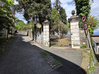 Casa Indipendente in Vendita a Vezzano Ligure, zona Vezzano Basso, 930'000€, 426 m²