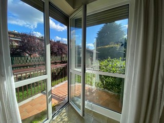 Trilocale in Vendita a Como, 160'000€, 90 m², con Box