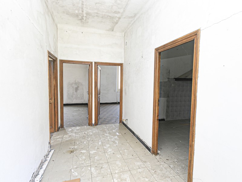 Casa Indipendente in Vendita a Campomorone, 165'000€, 172 m²