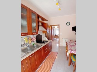 Appartamento in Vendita a Guardiagrele, zona Semicentro, 85'000€, 120 m², arredato, con Box